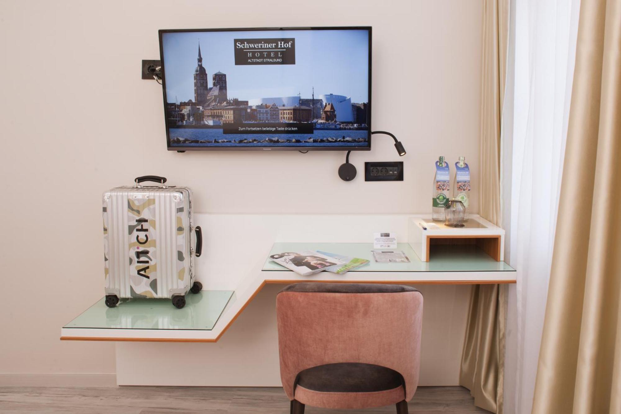 Hotel Schweriner Hof Stralsund Eksteriør bilde