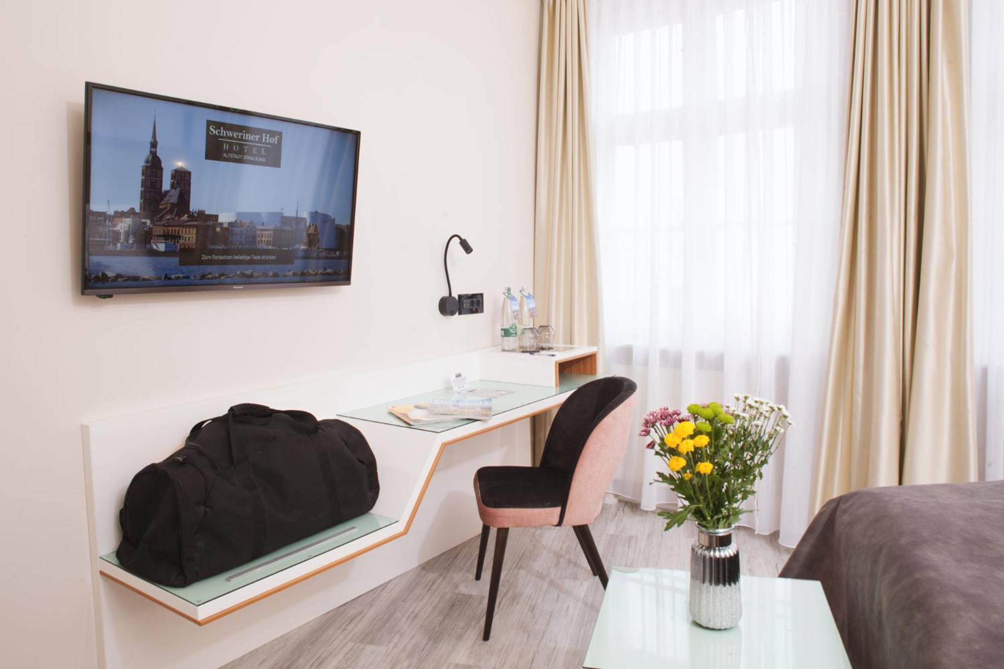 Hotel Schweriner Hof Stralsund Eksteriør bilde