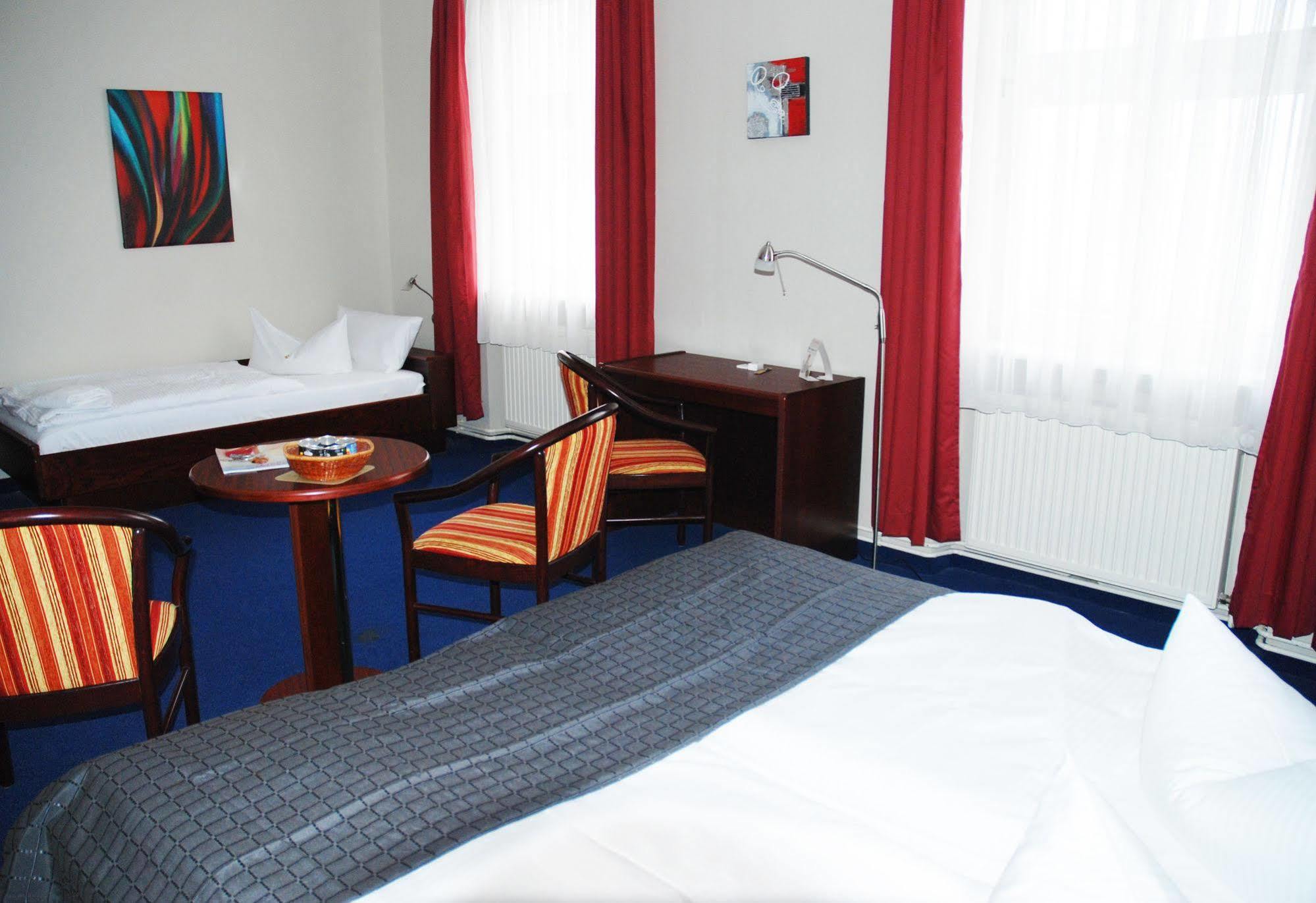 Hotel Schweriner Hof Stralsund Eksteriør bilde