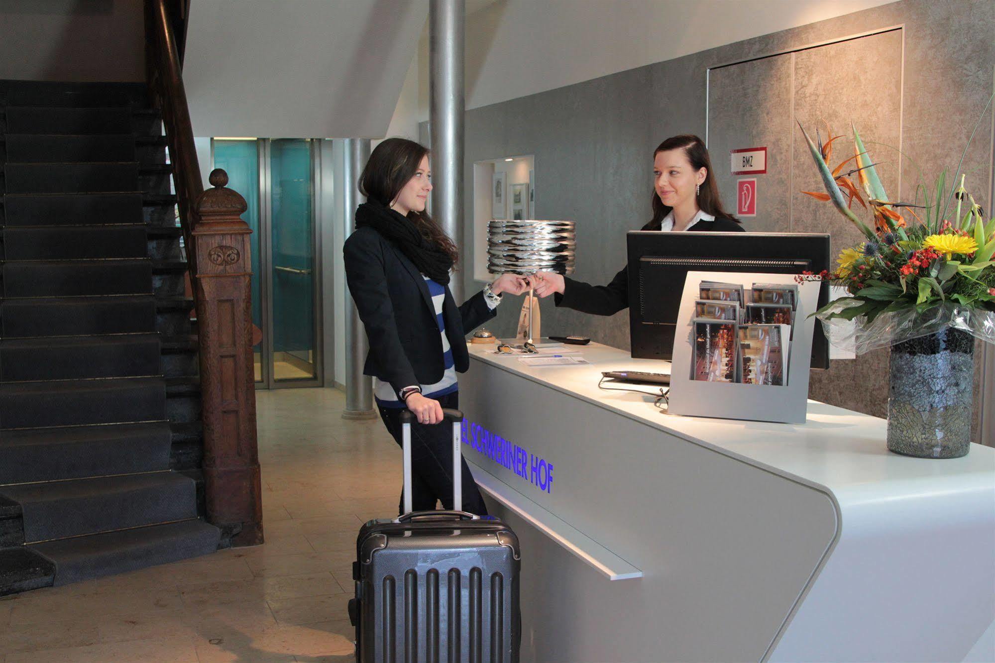 Hotel Schweriner Hof Stralsund Eksteriør bilde